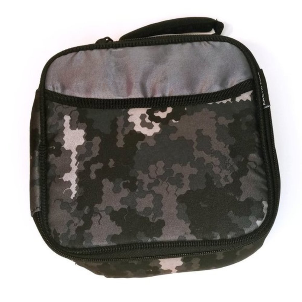 Artic‎ Zone camo Lunch Bag.